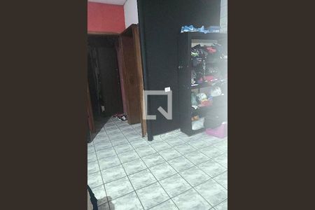 Casa à venda com 4 quartos, 198m² em Parque Oratório, Santo André