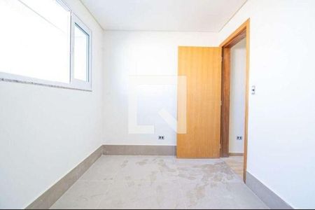 Casa à venda com 4 quartos, 270m² em Parque das Nações, Santo André