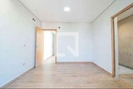 Casa à venda com 4 quartos, 270m² em Parque das Nações, Santo André