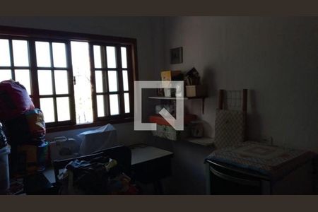 Casa à venda com 3 quartos, 210m² em Parque das Nações, Santo André