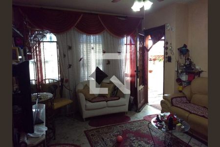 Casa à venda com 2 quartos, 179m² em Parque Oratório, Santo André