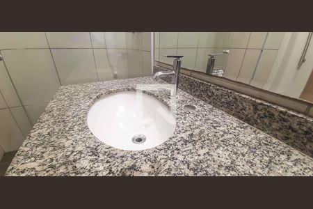 Banheiro da Suíte de casa à venda com 3 quartos, 200m² em Vila Lageado, Osasco