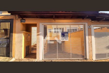 Fachada da Casa de casa à venda com 3 quartos, 200m² em Vila Lageado, Osasco