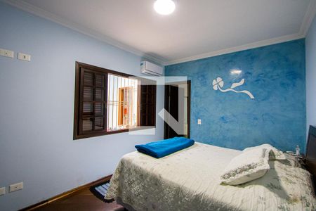 Suíte de casa para alugar com 3 quartos, 210m² em Vila Cecilia Maria, Santo André