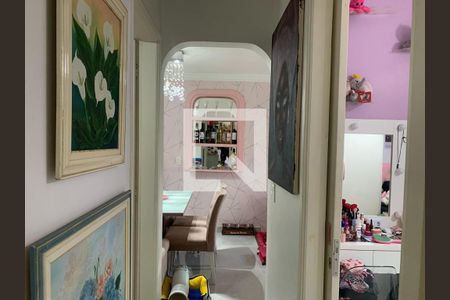 Corredor de apartamento à venda com 2 quartos, 47m² em Alto de Pinheiros, São Paulo