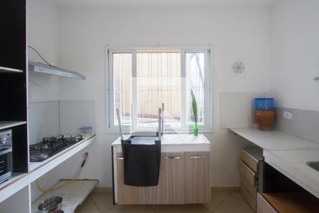Cozinha de casa para alugar com 2 quartos, 90m² em Chácara Santo Antônio (zona Sul), São Paulo