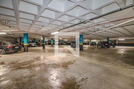 Garagem de kitnet/studio à venda com 1 quarto, 48m² em Petrópolis, Porto Alegre