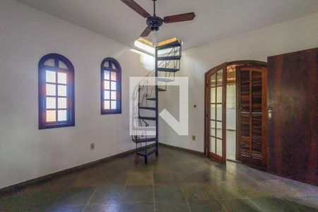 Sala Privativa de casa de condomínio à venda com 3 quartos, 180m² em Vargem Pequena, Rio de Janeiro