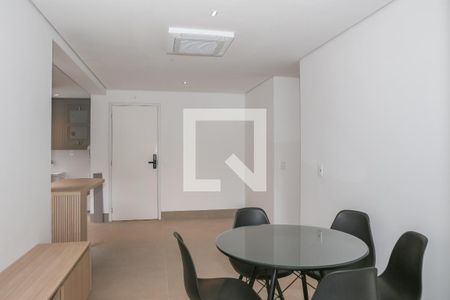 Sala de apartamento para alugar com 2 quartos, 70m² em Sumaré, São Paulo