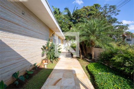 Casa à venda com 3 quartos, 350m² em Campo Belo, São Paulo