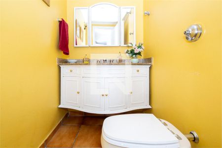 Casa à venda com 3 quartos, 350m² em Campo Belo, São Paulo