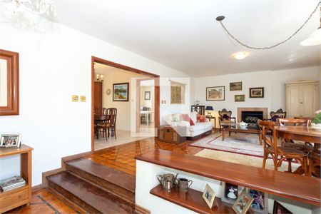 Casa à venda com 3 quartos, 350m² em Campo Belo, São Paulo