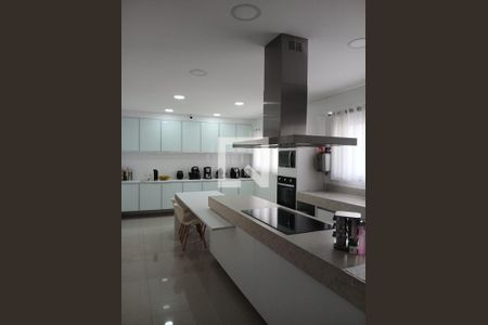 COZINHA de casa à venda com 3 quartos, 398m² em Vila Bertioga, São Paulo