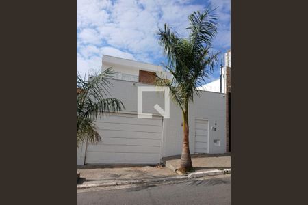 FACHADA de casa à venda com 3 quartos, 398m² em Vila Bertioga, São Paulo