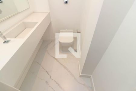 Lavabo de apartamento para alugar com 3 quartos, 230m² em Higienópolis, São Paulo