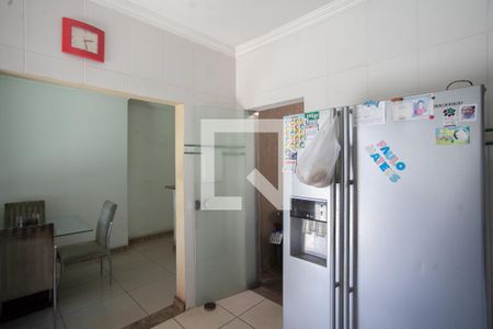 Cozinha de casa à venda com 3 quartos, 140m² em Santa Branca, Belo Horizonte