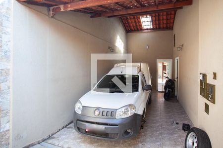 Garagem de casa à venda com 3 quartos, 140m² em Santa Branca, Belo Horizonte