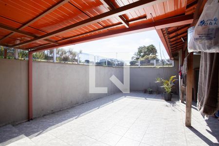 Quintal de casa à venda com 3 quartos, 140m² em Santa Branca, Belo Horizonte