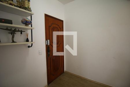 Sala 2 de apartamento para alugar com 2 quartos, 78m² em Ramos, Rio de Janeiro