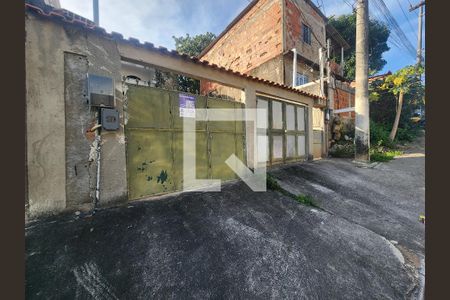 Fachada de casa para alugar com 2 quartos, 65m² em Luiz Caçador, São Gonçalo