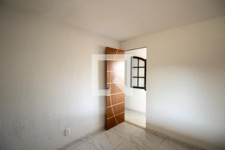 Quarto 1 de casa para alugar com 2 quartos, 65m² em Luiz Caçador, São Gonçalo