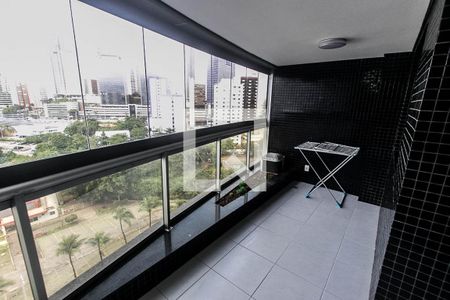 Varanda da Sala de apartamento para alugar com 3 quartos, 51m² em Caminho das Árvores, Salvador