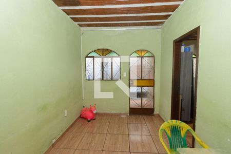Casa2 - Sala de casa para alugar com 4 quartos, 303m² em Brasil Industrial (barreiro), Belo Horizonte