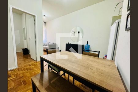 Sala de apartamento à venda com 1 quarto, 32m² em Centro, Belo Horizonte
