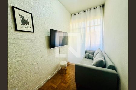 Sala de apartamento à venda com 1 quarto, 32m² em Centro, Belo Horizonte