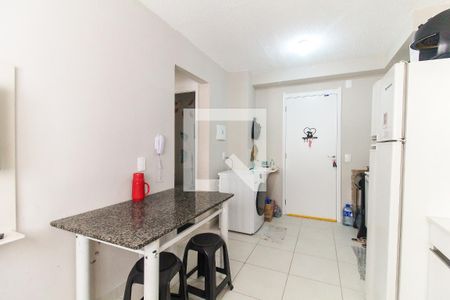 Sala/Cozinha de apartamento para alugar com 2 quartos, 32m² em Fazenda Aricanduva, São Paulo