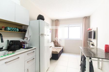 Sala/Cozinha de apartamento para alugar com 2 quartos, 32m² em Fazenda Aricanduva, São Paulo