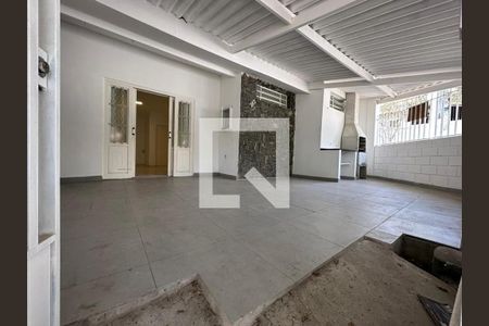 Foto 04 de casa à venda com 3 quartos, 192m² em Vila Cordeiro, São Paulo