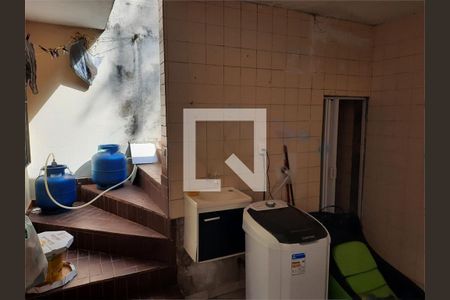 Casa à venda com 2 quartos, 77m² em Interlagos, São Paulo