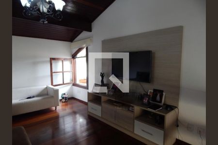 Casa à venda com 6 quartos, 450m² em Interlagos, São Paulo