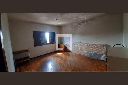 Casa à venda com 3 quartos, 150m² em Interlagos, São Paulo