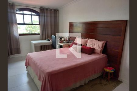 Casa à venda com 4 quartos, 227m² em Vila Campo Grande, São Paulo