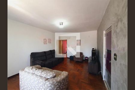 Casa à venda com 3 quartos, 200m² em Vila Tiradentes, São Paulo