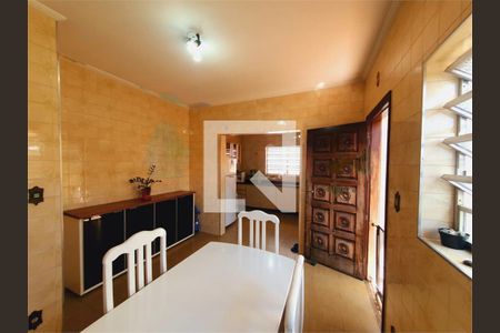 Casa à venda com 3 quartos, 200m² em Vila Tiradentes, São Paulo