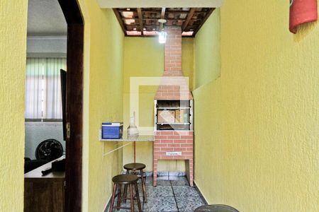 Área externa de casa à venda com 3 quartos, 270m² em Jardim Monte Alegre, São Paulo
