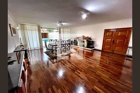 Casa à venda com 4 quartos, 517m² em Interlagos, São Paulo