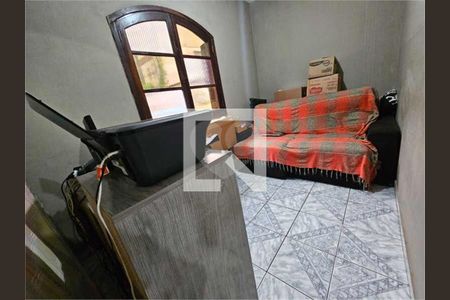 Casa à venda com 4 quartos, 139m² em Parque dos Bancarios, São Paulo