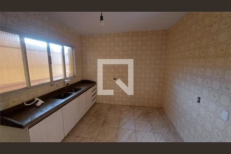 Casa à venda com 4 quartos, 270m² em Vila Guarani (Zona Sul), São Paulo