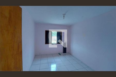 Casa à venda com 4 quartos, 270m² em Vila Guarani (Zona Sul), São Paulo