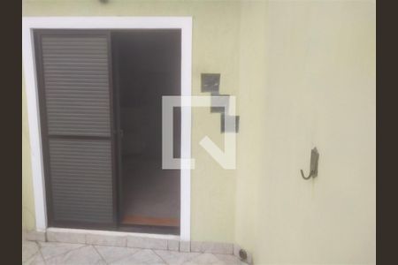 Casa à venda com 4 quartos, 240m² em Cupecê, São Paulo