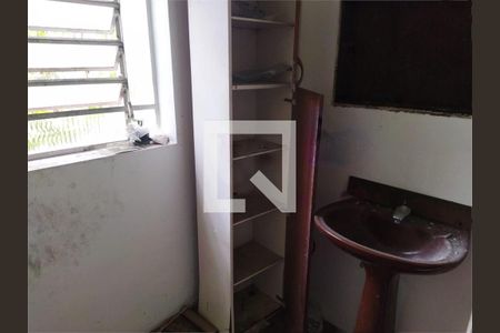 Casa à venda com 4 quartos, 226m² em Jabaquara, São Paulo