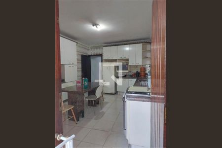 Casa à venda com 3 quartos, 136m² em Vila Guarani, São Paulo