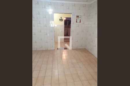 Casa à venda com 3 quartos, 188m² em Vila Ema, São Paulo