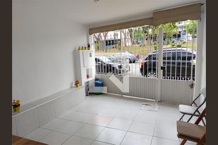 Casa à venda com 3 quartos, 100m² em Vila Guarani, São Paulo