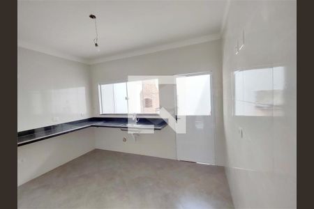 Casa à venda com 3 quartos, 115m² em Vila Cleonice, São Paulo