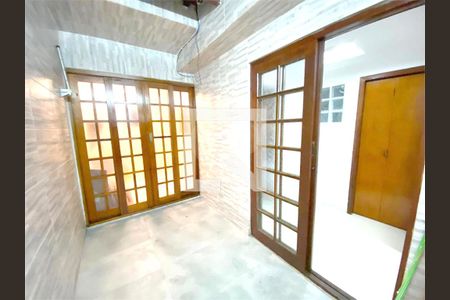 Casa à venda com 3 quartos, 150m² em Parque das Nações, Santo André